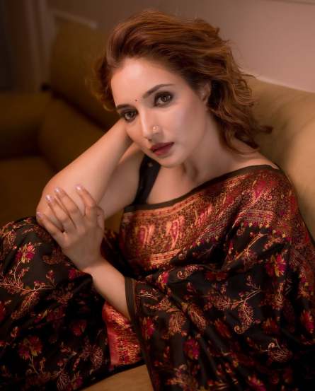 Rupali Bhosle Pashmina Silk Saree