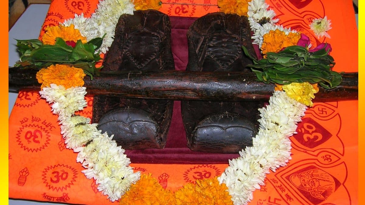 Some villagers oppose taking out Sai Paduka while others are in support