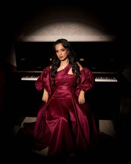 ketaki mategaonkar new photoshoot with mic (1)
