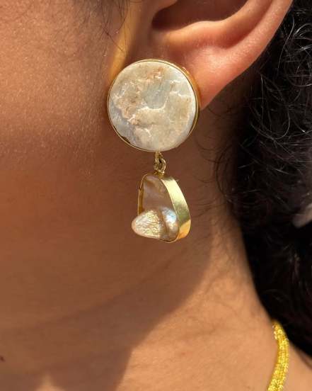 priyadarshini indalkar in purple saree