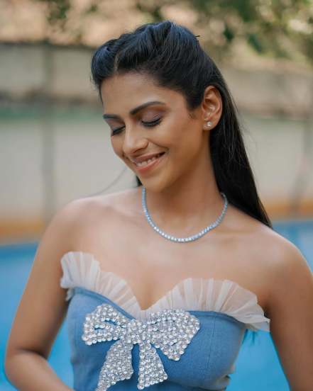 Swarda Thigale Blue Short Dress Look