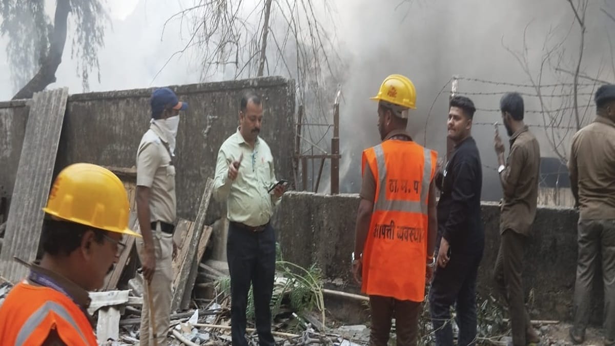 Thane, Fire , garbage , Wagle Estate, loksatta news,