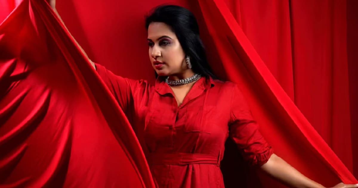 actress ashwini kulkarni talked about the artists and their credit