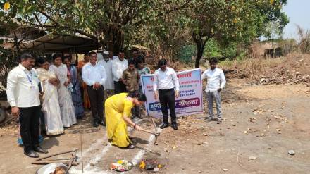 bhumi pujan ceremony of 16000 houses in Thane district