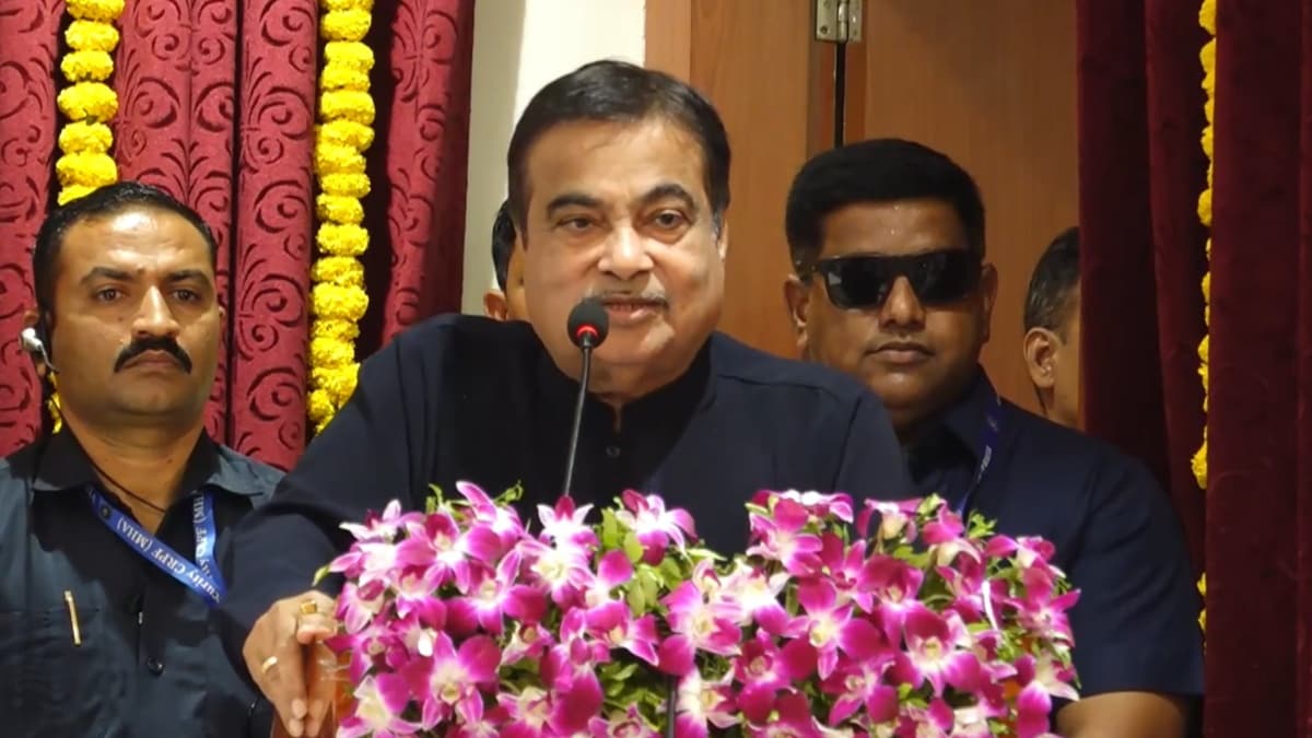nitin gadkari dog latest news