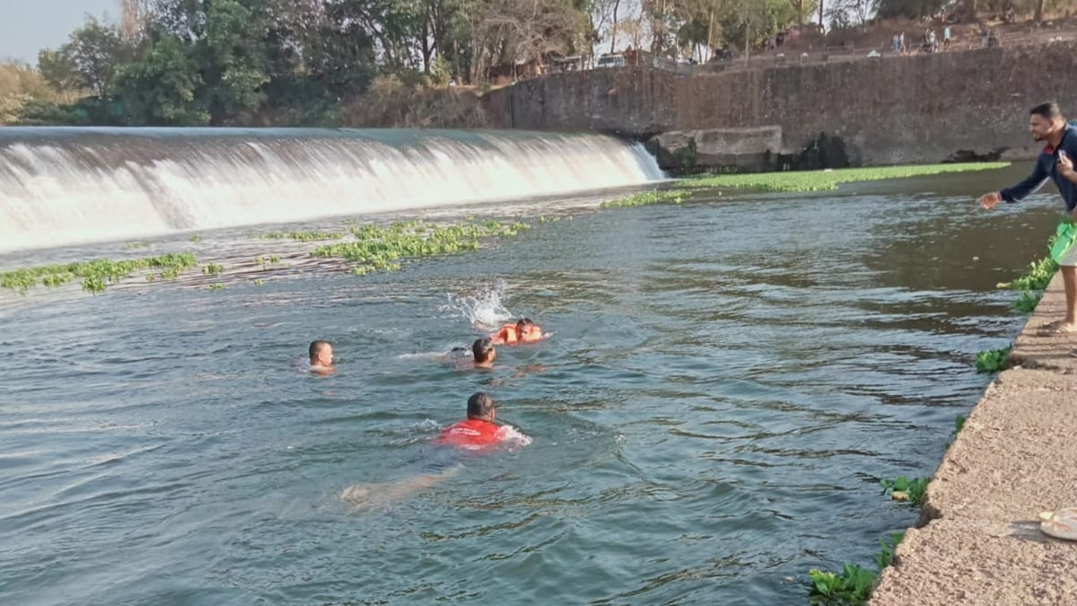 Ulhas riverbank