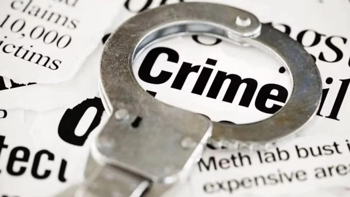 sunday midnight thieves attempted theft into 13 houses in zilla parishad colony buildings