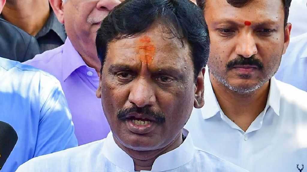 22 rapes 45 molestations daily in maharashtra