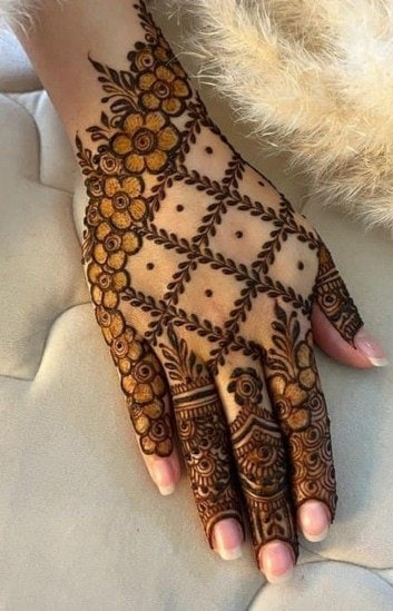 Mehndi for Eid celebration