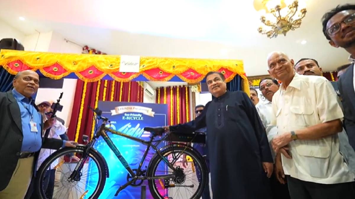 Union Minister Nitin Gadkari comment Efforts about cycle lane on roads