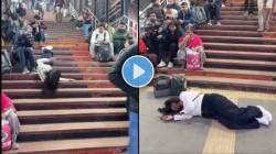 VIRAL VIDEO : “बाई काय हा मूर्खपणा..” भररेल्वेस्थानकात तरुणीचे संतापजनक कृत्य; पाहून लोकही भडकले
