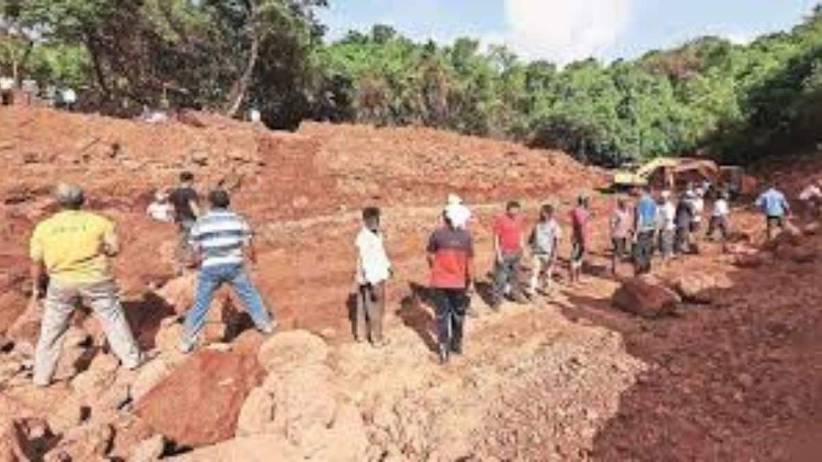Lack of funds to remove silt from dams struggle for social responsibility fund