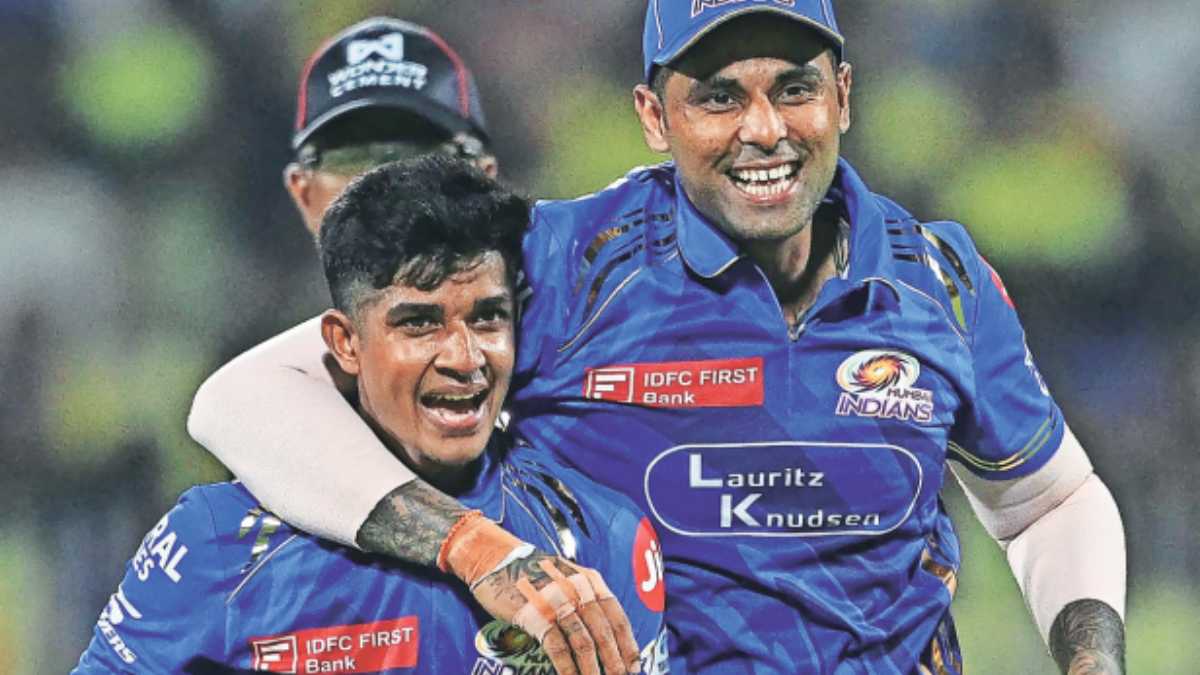 Mumbai Indians spinner Vignesh Puthur news in marathi