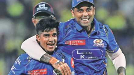 Mumbai Indians spinner Vignesh Puthur news in marathi
