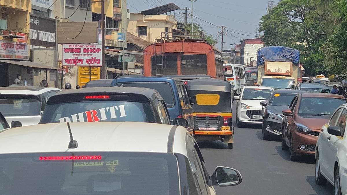 Traffic jam on Mumbai Goa highway