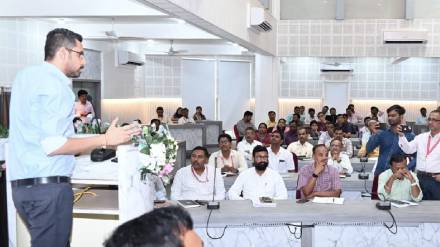 For the first time an experiment with AI has been started in Solapur to speed up district administration