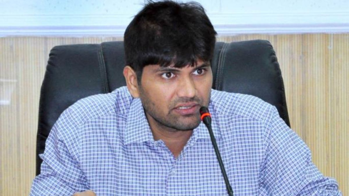 number of vehicles carrying ready mix concrete should be increased Abhijit Bangars suggestion