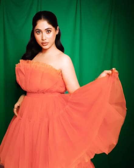 Akshaya Hindalkar Bold Look