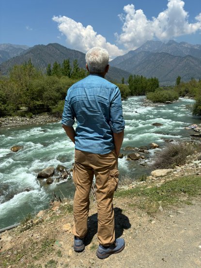 Atul Kulkarni Pahalgam Jammu Kashmir