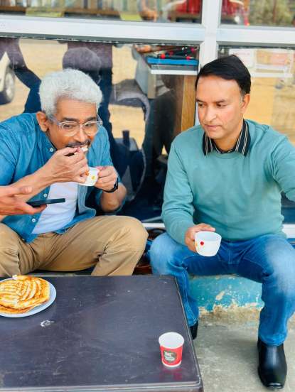 Atul Kulkarni Pahalgam Jammu Kashmir