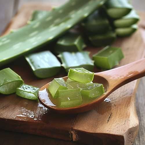 9 Powerful Aloe Vera Remedies for Naturally Glowing and Clear Skin at Home