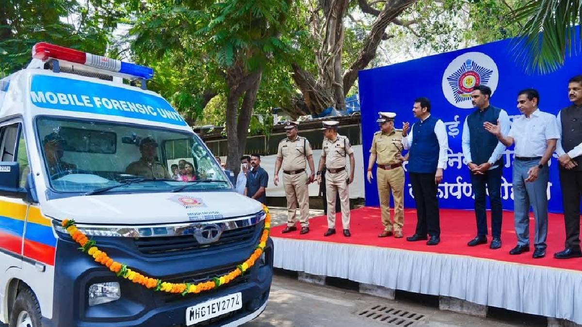 Chief Minister Devendra fadanvis inaugurates various initiatives including Mumbai Police cyber lab Mumbai print news