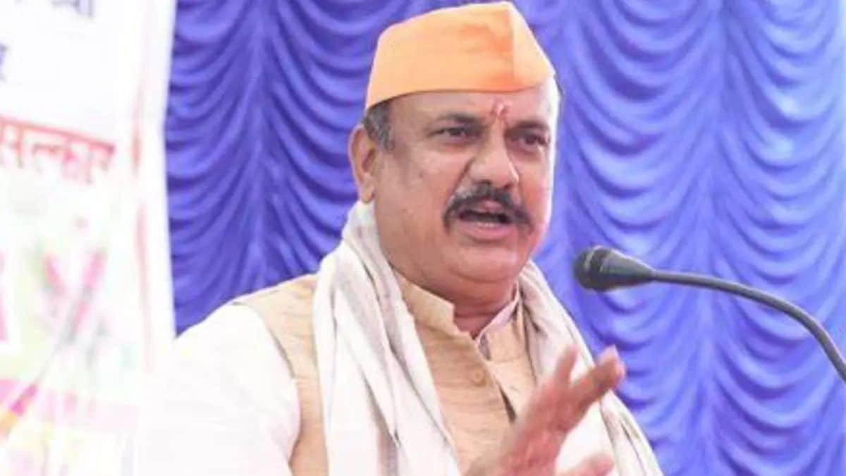 Chhatrapatis family supports those who tarnish history Congress state president Harshvardhan Sapkal criticizes
