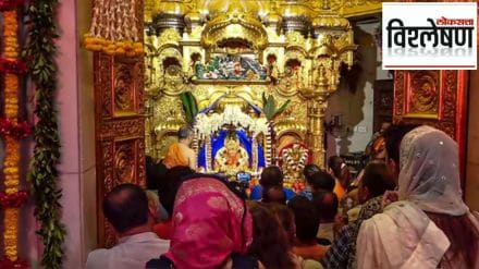 How rich is Mumbai famous Siddhivinayak Temple