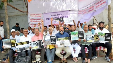 Environmental organizations hold hunger strike against river improvement project in Pimpri-Chinchwad