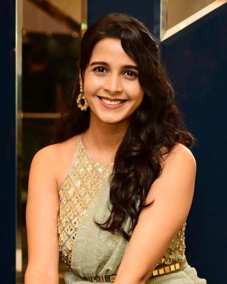 या फोटो गॅलरीमधून आपण जुईबद्दलच्या काही खास गोष्टी जाणून घेणार आहोत.