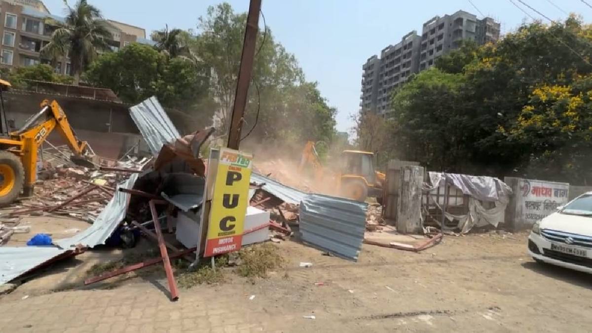 Action taken against encroachments on reserved spaces on Karjat State Highway badlapur news