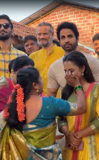 Kon Hotis Tu Kay Zalis Tu TV Serial Launch Program