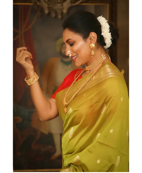 Kranti Redkar Wankhede Saree Photoshoot