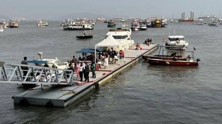 charge for Mumbai - Mandwa Rs 1000 Arbitrary increase in ticket prices at Gateway of India