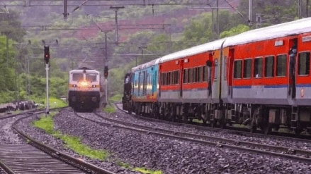without tickets, pasenger , Kamakhya Express,
