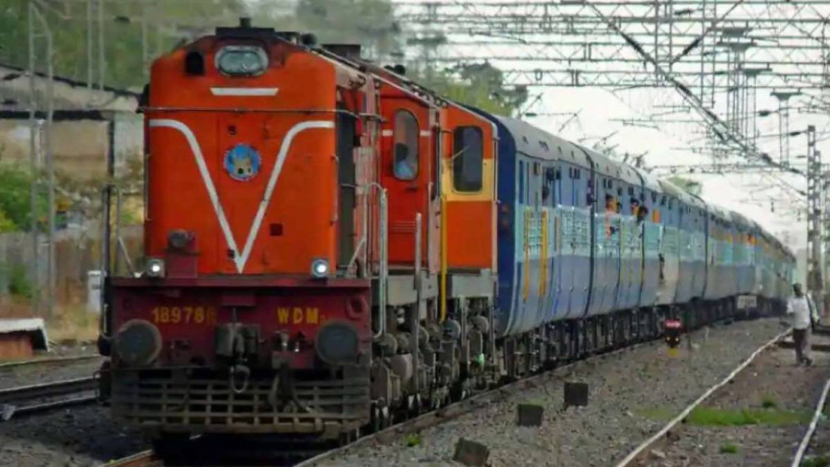 traveling , train , summer, loksatta news,