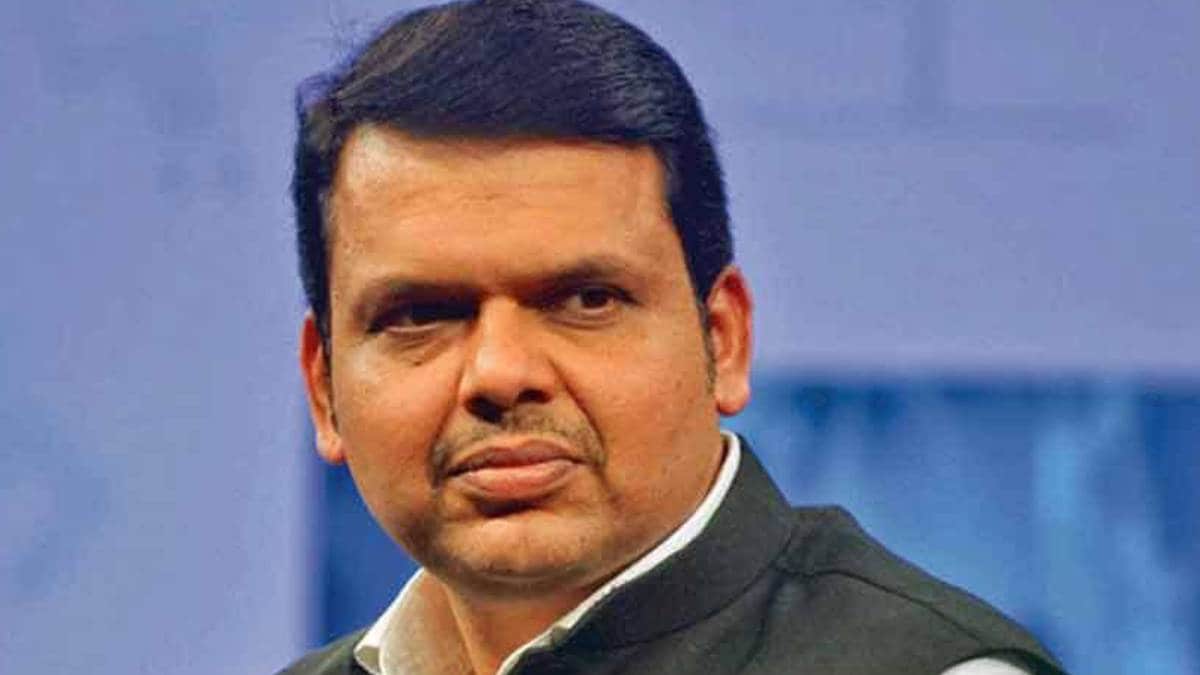 Bank officials , Chief Minister Fadnavis ,
