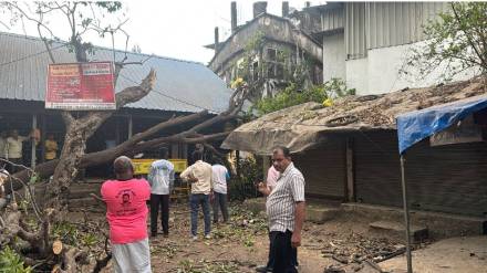 unseasonal rain accompanied by gusty winds in wada taluka letter on houses and buildings blown away