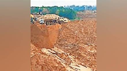 Multani soil, Earth surface, soil layer , soil type,