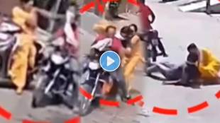 Women fight with thief for mangalsutr
