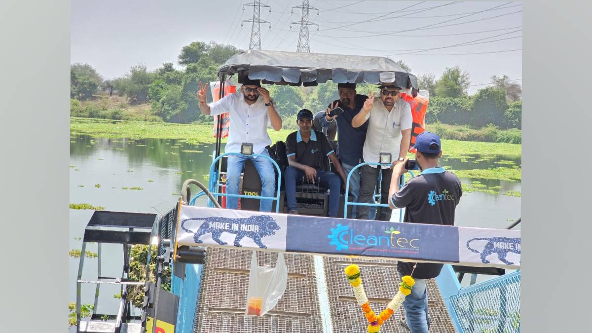 ulhas river waterlogging removal begins mpcb deploys machine to clear pollution induced cover