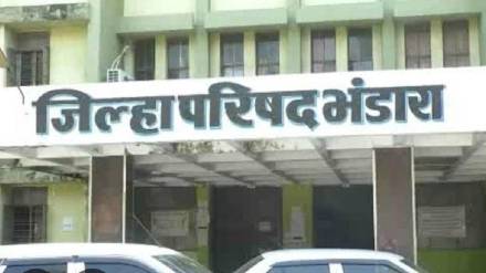 rajkumar balpande questions how Class II officer ravindra salame became education Officer in Bhandara