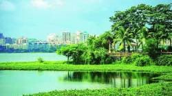 मुंबई : जागतिक वसुंधरा दिनानिमित्त पवई तलाव येथे स्वच्छता व संवर्धन अभियान