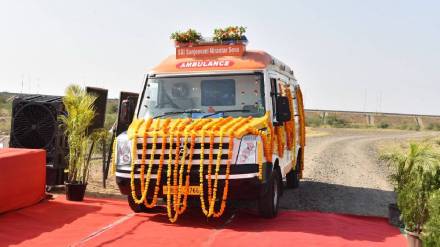 titwalas shri mahaganapati hospital launched dispensary cardiac ambulance on samriddhi highway Sunday