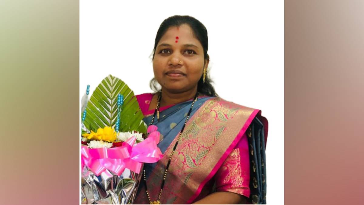 Bribe , women , Wada , women arrested,