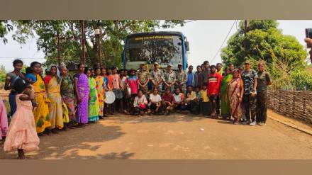 after 78 years bus finally reached Naxal affected Katezari village in Gadchiroli