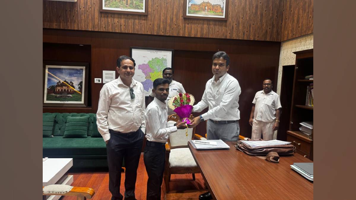 shubham tulavis upsc success claim false actual qualifier is Shubham Prasad not from Gadchiroli