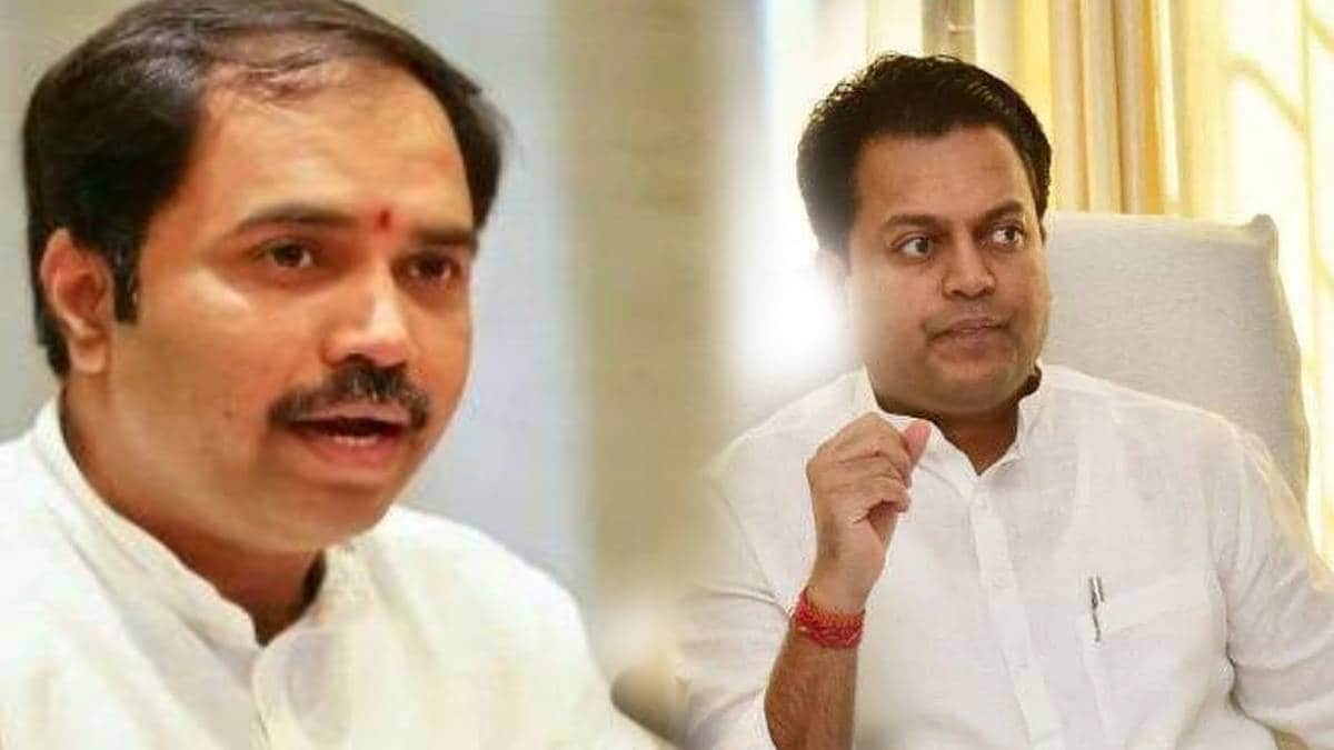 juggling between amit deshmukh and sambhaji Patils speeches echoed Munde Deshmukh era in Latur