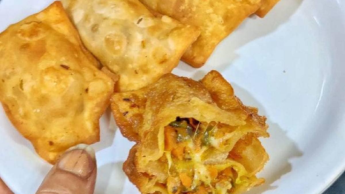 Tiffin Special Recipe vegetable cheeze pocket recipe in marathi vegetable cheeze pocket easy recipe