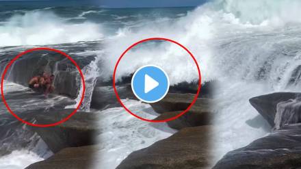 Shocking incident happened with three boys when they enjoying near sea side fall in sea video goes viral on social media